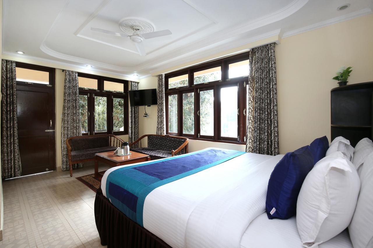 Oyo 9942 Hotel Ravine Дармсала Экстерьер фото